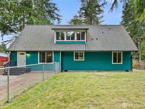 13512 NW Coho Run, Bremerton WA 98312