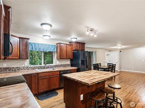 13512 NW Coho Run, Bremerton WA 98312