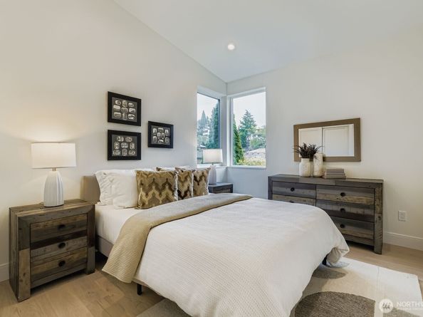 8810 41st Avenue SW, Seattle WA 98136