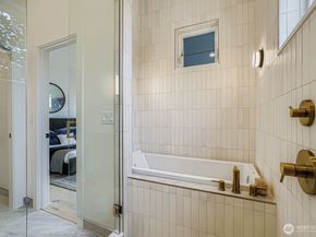 8810 41st Avenue SW, Seattle WA 98136
