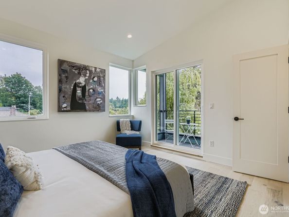 8810 41st Avenue SW, Seattle WA 98136