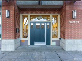 6015 Phinney Avenue N 402, Seattle WA 98103