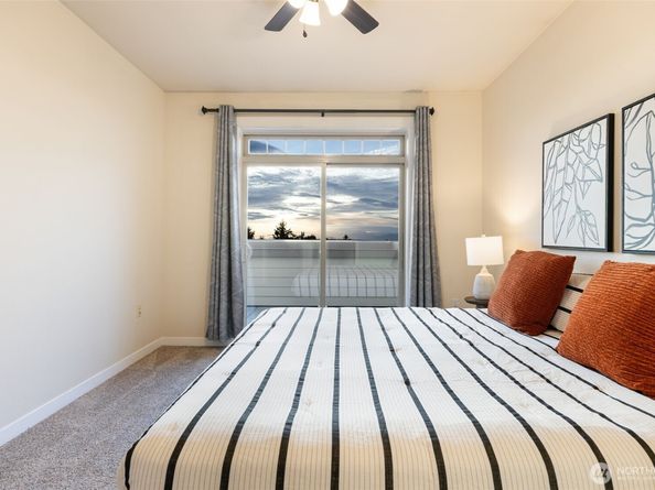 6015 Phinney Avenue N 402, Seattle WA 98103