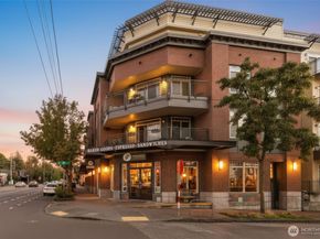 6015 Phinney Avenue N 402, Seattle WA 98103