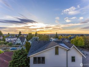 6015 Phinney Avenue N 402, Seattle WA 98103