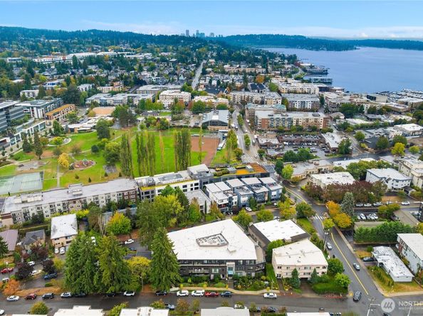317 5th Avenue 103, Kirkland WA 98033