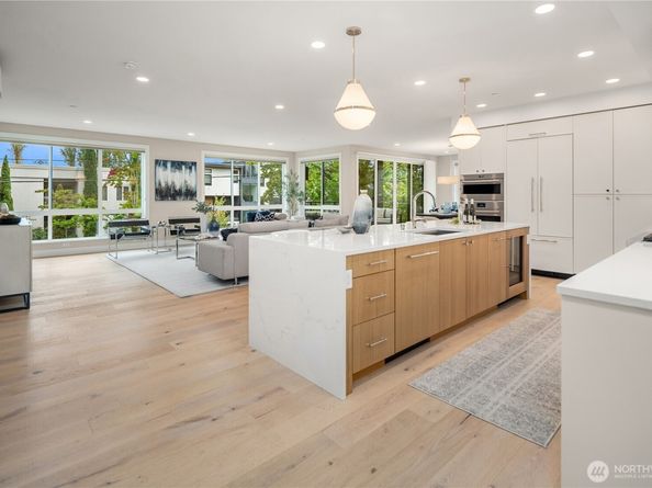 317 5th Avenue 103, Kirkland WA 98033