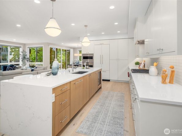 317 5th Avenue 103, Kirkland WA 98033