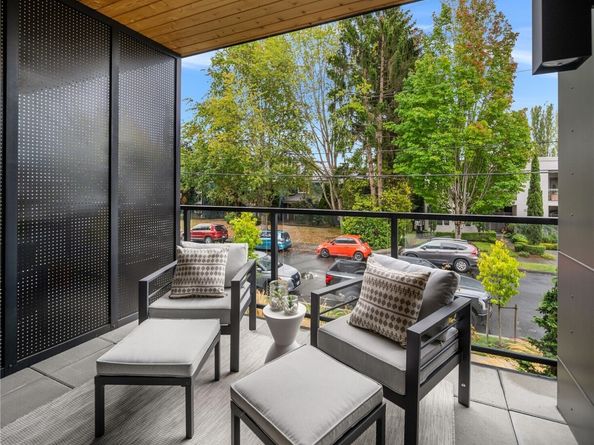 317 5th Avenue 103, Kirkland WA 98033