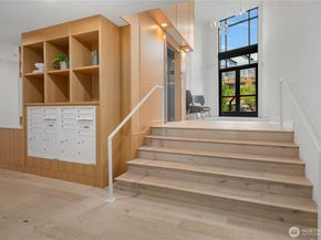 317 5th Avenue 103, Kirkland WA 98033