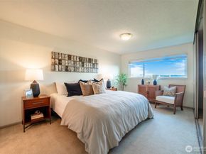 2502 Canterbury Lane E 406, Seattle WA 98112