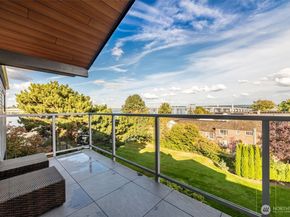 2502 Canterbury Lane E 406, Seattle WA 98112