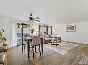 1210 NW Huckle Drive, Bremerton WA 98311