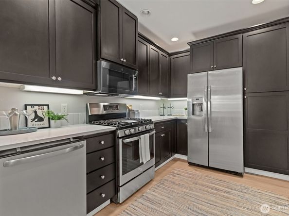 1416 Huckleberry Circle, Issaquah WA 98029