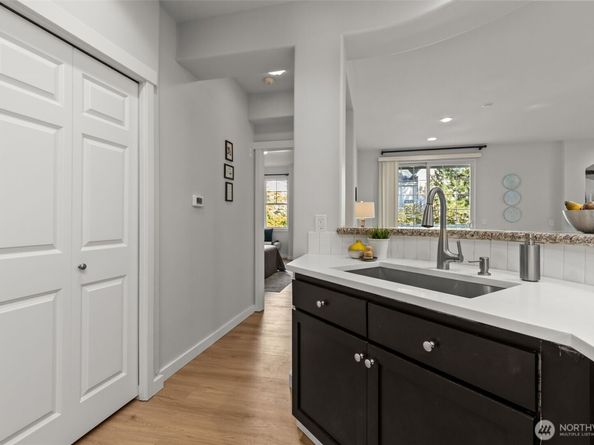 1416 Huckleberry Circle, Issaquah WA 98029