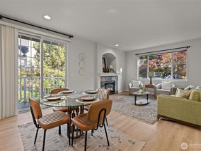1416 Huckleberry Circle, Issaquah WA 98029