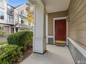 1416 Huckleberry Circle, Issaquah WA 98029