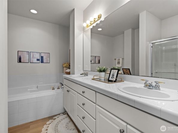 1416 Huckleberry Circle, Issaquah WA 98029
