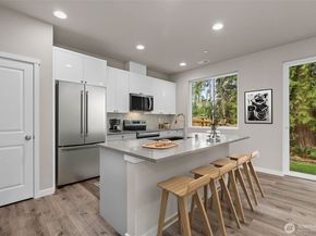 122 169th Place SW A, Bothell WA 98012