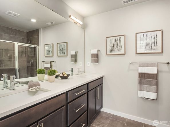 309 207th Place SE, Bothell WA 98012
