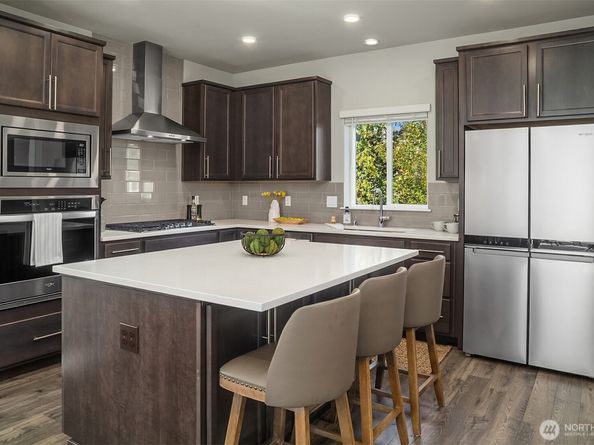 309 207th Place SE, Bothell WA 98012