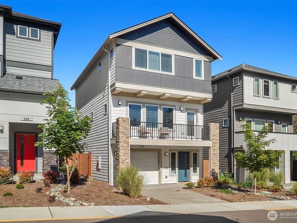 309 207th Place SE, Bothell WA 98012