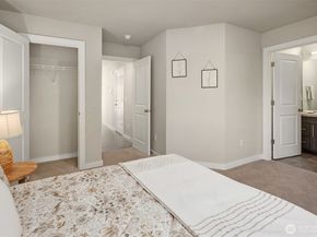 309 207th Place SE, Bothell WA 98012