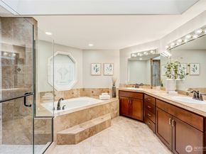 14227 192nd Avenue NE, Woodinville WA 98077