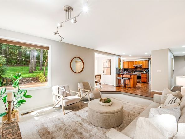 14227 192nd Avenue NE, Woodinville WA 98077