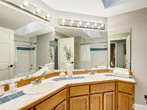 14227 192nd Avenue NE, Woodinville WA 98077