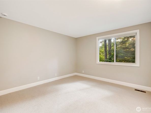 14227 192nd Avenue NE, Woodinville WA 98077