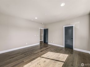 4888 194th Avenue SE, Issaquah WA 98027
