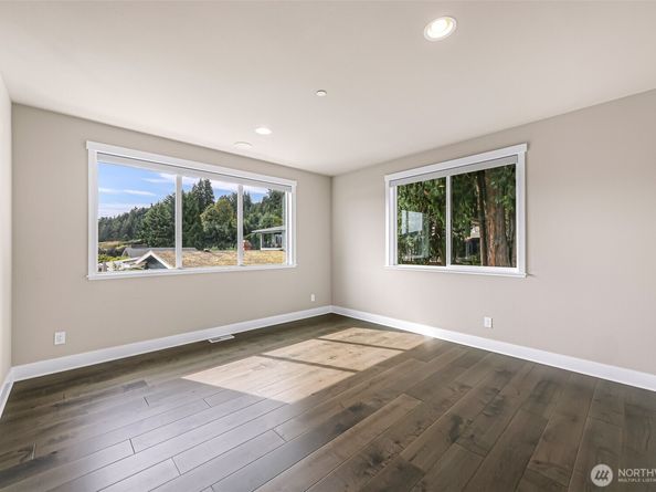 4888 194th Avenue SE, Issaquah WA 98027