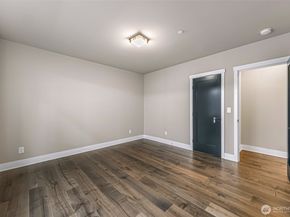 4888 194th Avenue SE, Issaquah WA 98027