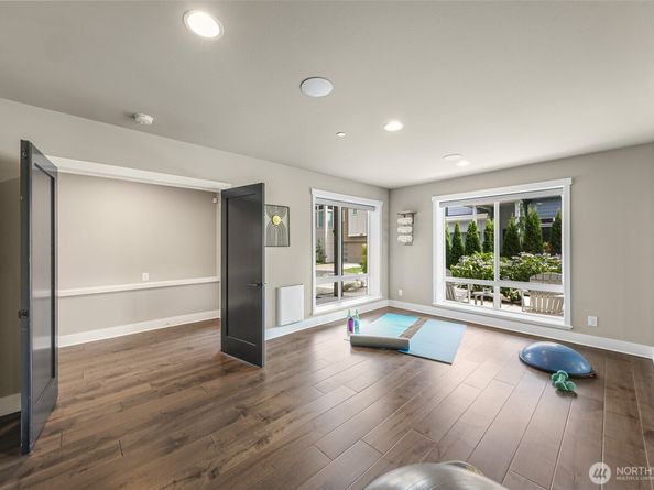 4888 194th Avenue SE, Issaquah WA 98027
