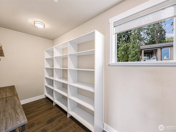 4888 194th Avenue SE, Issaquah WA 98027