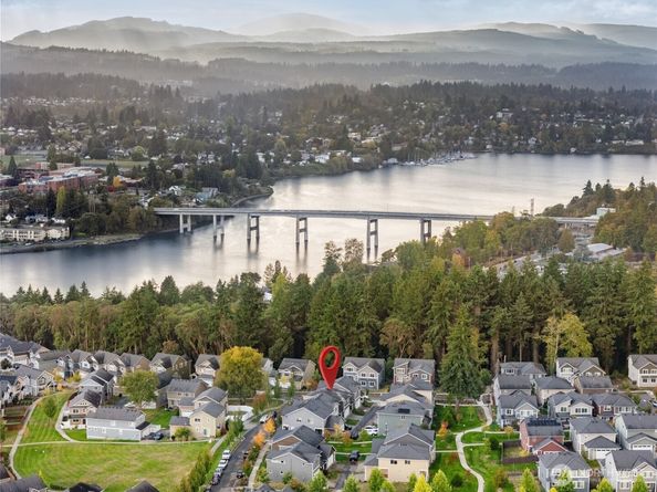 1008 Samara Street, Bremerton WA 98310