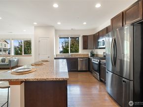 1008 Samara Street, Bremerton WA 98310