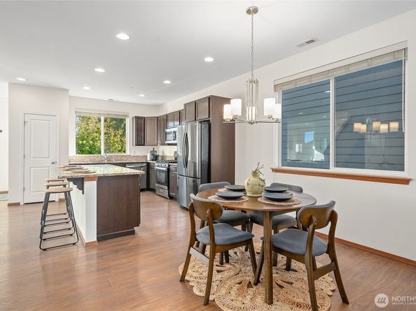 1008 Samara Street, Bremerton WA 98310