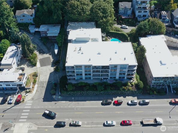 2200 Alki Avenue SW 103, Seattle WA 98116