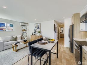 5715 35th Avenue NE, Seattle WA 98105