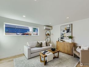 5715 35th Avenue NE, Seattle WA 98105