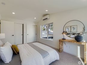 5715 35th Avenue NE, Seattle WA 98105