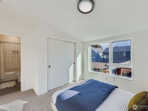 5715 35th Avenue NE, Seattle WA 98105