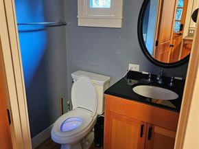 9380 Ferncliff Avenue NE, Bainbridge Island WA 98110