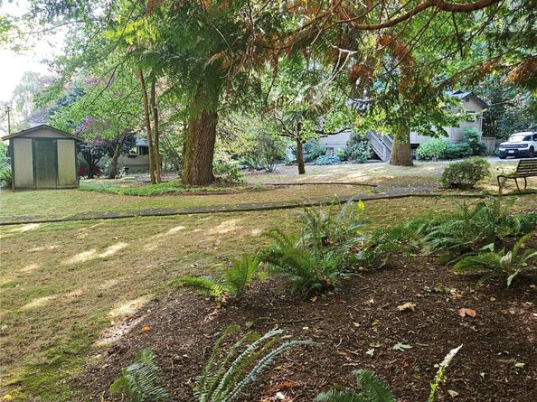 9380 Ferncliff Avenue NE, Bainbridge Island WA 98110