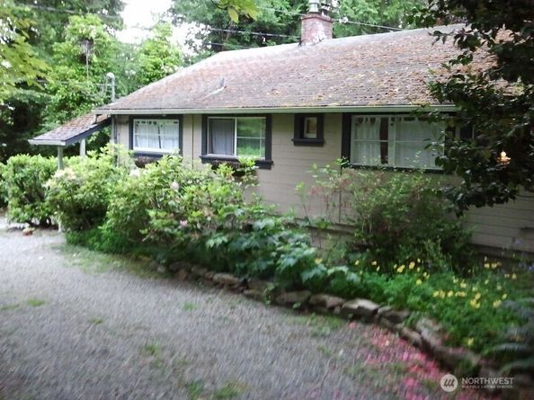 9380 Ferncliff Avenue NE, Bainbridge Island WA 98110