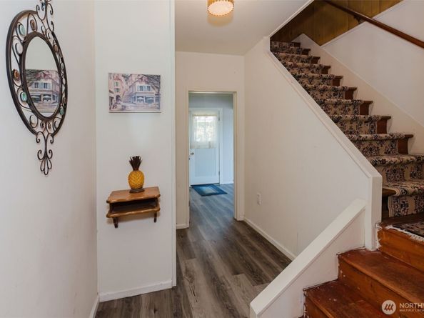 5762 Chico Way NW, Bremerton WA 98312
