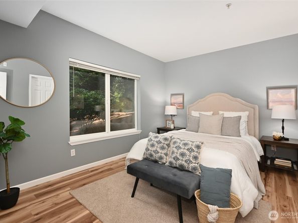 17204 123rd Place NE N104, Bothell WA 98011