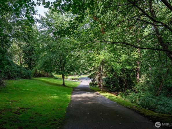 17204 123rd Place NE N104, Bothell WA 98011